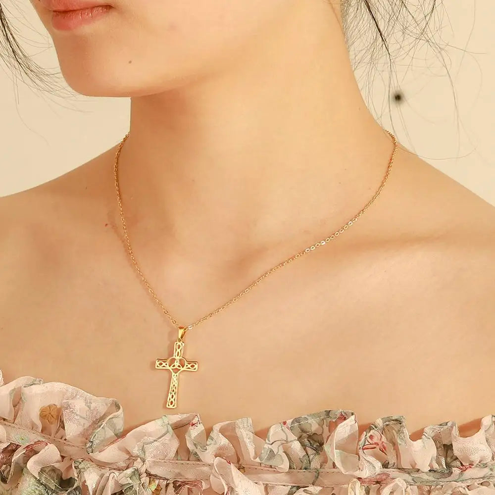 Skyrim Cross Necklace for Women Men Stainless Steel Gold Color Christian Jesus Amulet Choker Chain Necklaces Jewelry Wholesale